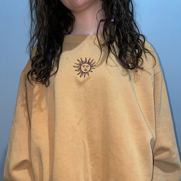 Light Sun Crewneck - Picture 2 of 2